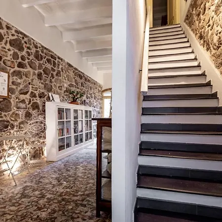 Domo Sa Barra Couette-café