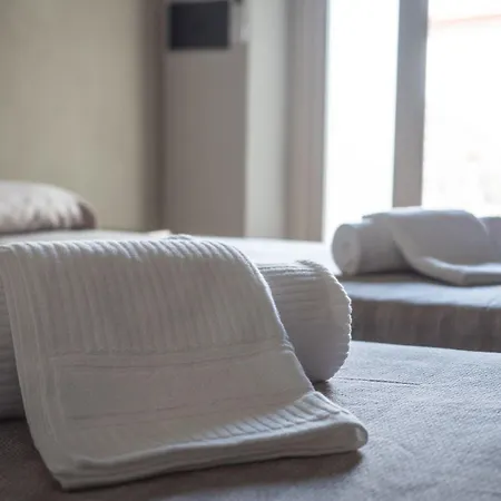 Domo Sa Barra Couette-café