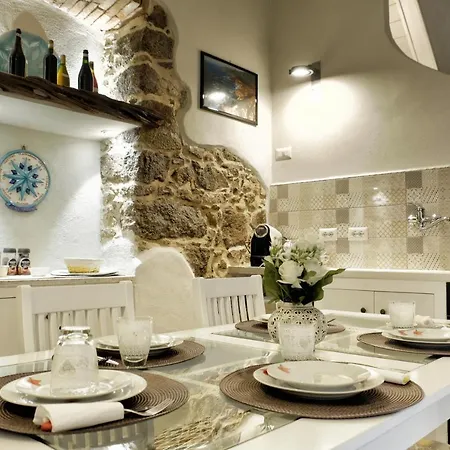Domo Sa Barra Bed and Breakfast SantʼAntìoco